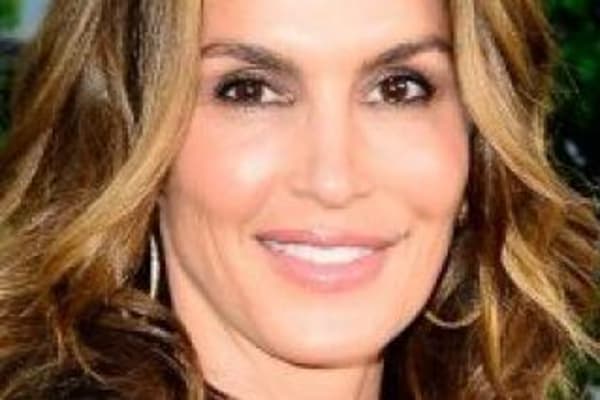 Cindy Crawford Regrets Some Nude Photo Shoots