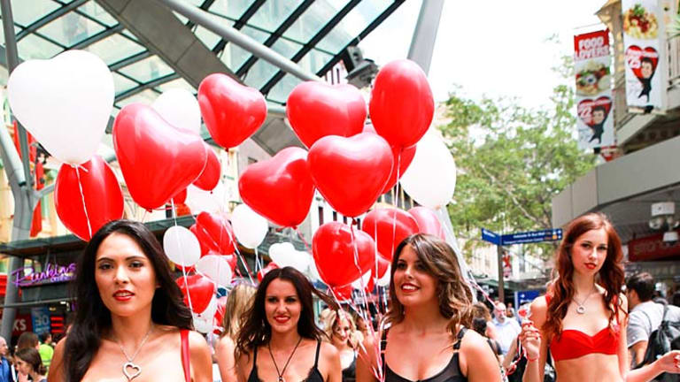 Lingerie Parade A Wedge Issue For Queen Street Mall