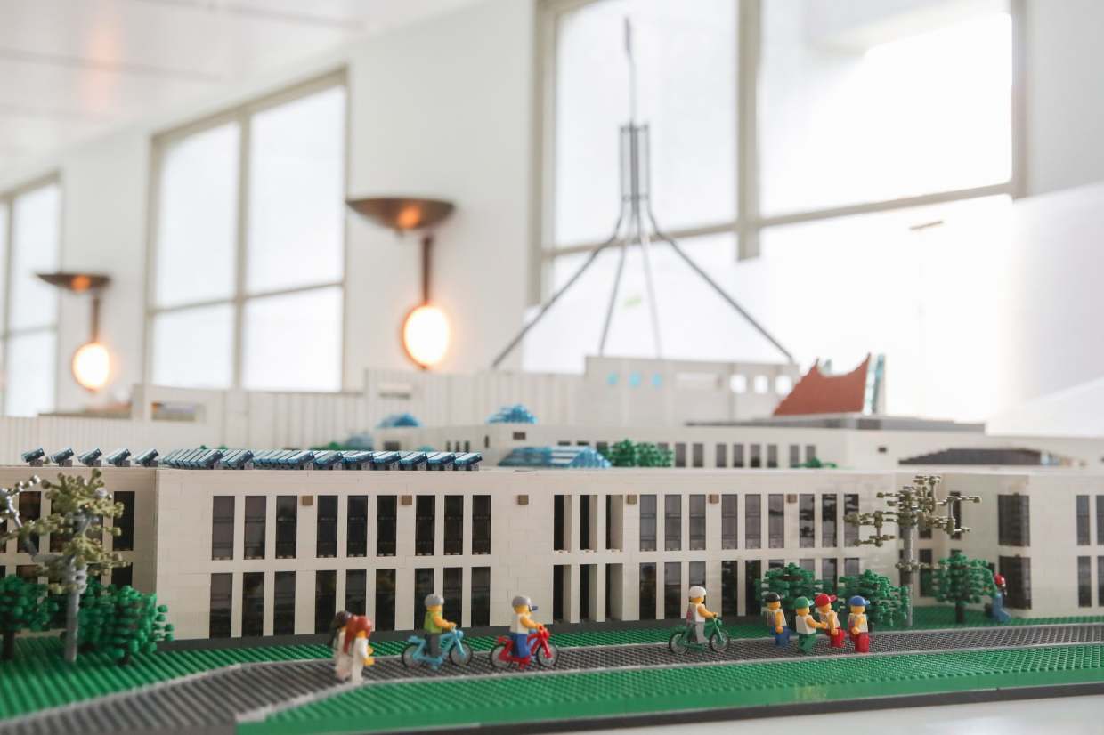Lego houses of parliament deals