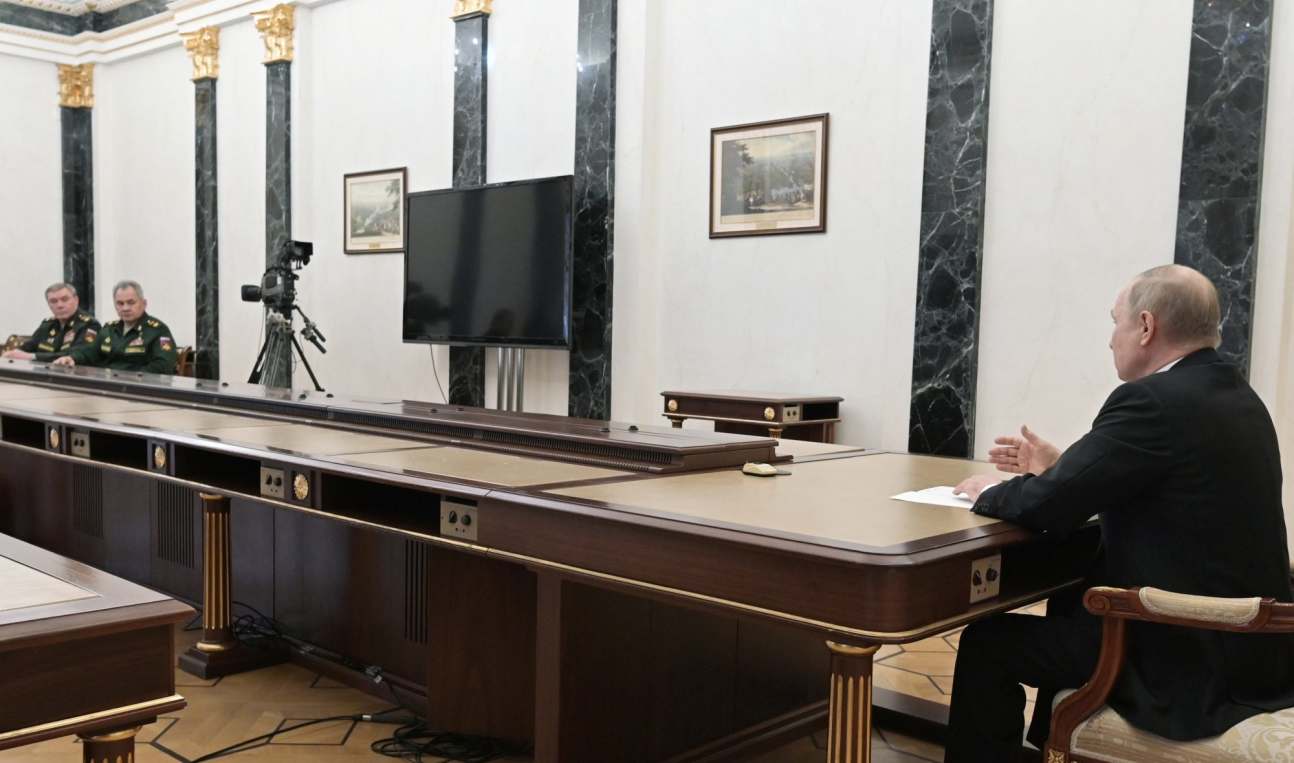 Путинский стол длинный