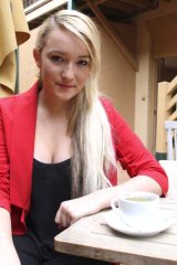 Made ''physically sick'': Jessica Maclennan with the tea and images from the SkinnyMe tea Facebook page. Photo: Sam Paine/Mudgee Guardian