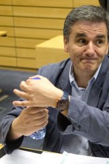 Greece's new finance minister Euclid Tsakalotos did not bring a written dossier to the emergency meeting.