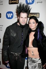 Metal Icon Wayne Static Dead At 48 Angels Keep Falling From The Sky