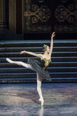 Hee Seo proves perfect as Odette/Odile in the American Ballet Theatre's Swan Lake.