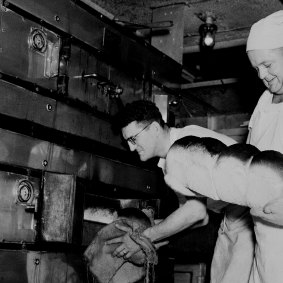 REVY bakers baking bread at the Royal Edward Victualling Yard in 1939. 