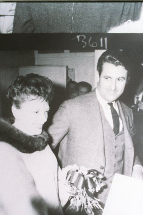 Miller with Judy Garland in Sydney.