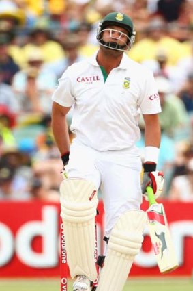 It hurts: South Africa's Jacques Kallis holds his injured hamstring.