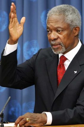 Calling for more observers ... United Nations Secretary General Kofi Annan.