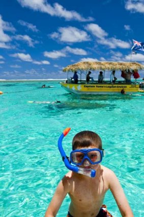 Snorkelling for the whole family in the Cook Islands.