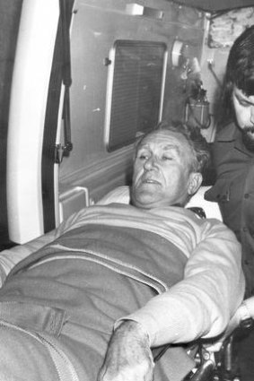 A back injury laid Malcolm Fraser low as Labor was gaining momentum.