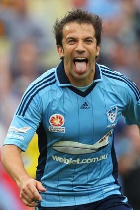 Masterclass ... Sydney FC's Alessandro Del Piero.