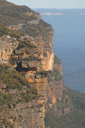 Cliff-edge tragedy ... Wentworth Falls, where the 20-year-old tourist fell.