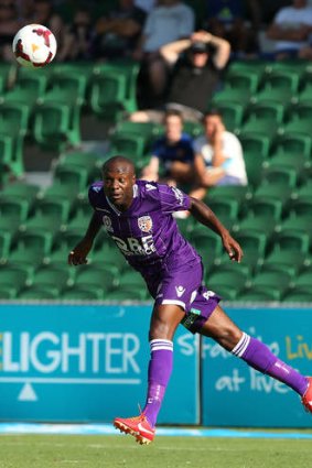 Strong start: Perth’s new recruit William Gallas.