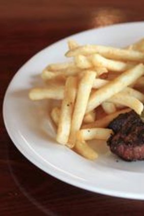 Steak, chips and salad at the Boathouse.