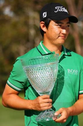 Fairytale: Jin Jeong with the trophy.