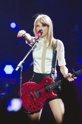 Taylor Swift at Etihad.