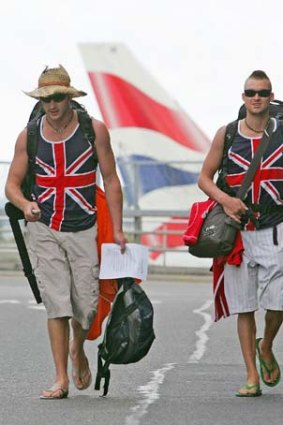 Australian ex-pats in the UK are facing long delays in visa processing.
