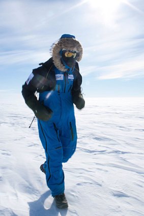 Pat Farmer endures the extremes as he runs towards the South Pole.