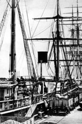 Sandridge Pier, Port Melbourne, circa 1885.