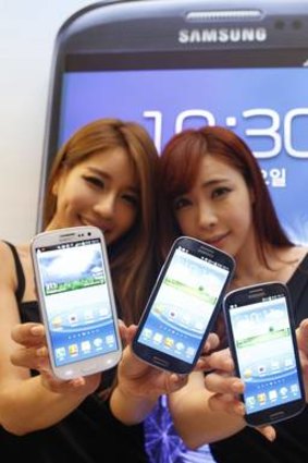 Outpacing Apple ... models show off Galaxy S III phones.