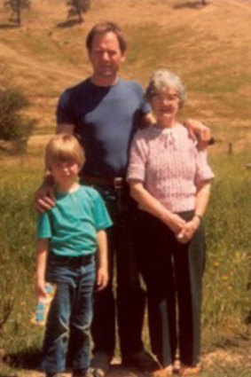 Alex Miller with his mother Winifred and his son, Ross, at Strath Creek in 1983.