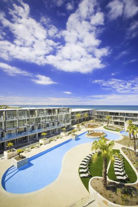 Crowne Plaza Torquay ... the central pool.