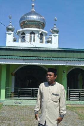 Imam Nurcholis Muhammad Yunus from the Al Kawa Kib mosque near Banda Aceh.