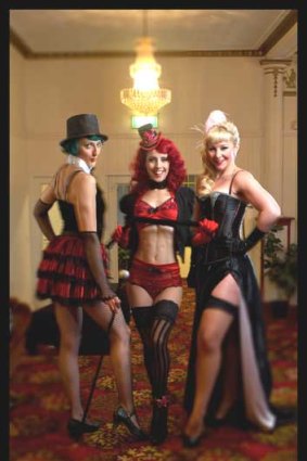 L-R Pixie Elixir, Kelly Ann Doll and Vivianne Van Kitty at the Thornbury Theatre.