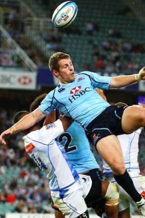"Bernard Foley's return at fullback is a boost for the Waratahs, who go into this game on a three-match losing streak".