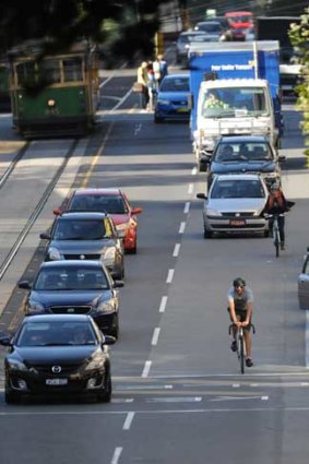 A Copenhagen-style bike lane along La Trobe Street would separate cyclists from other traffic.