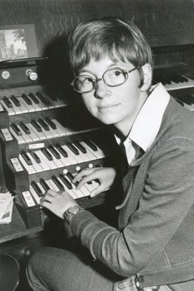 June Nixon is retiring after 40 years as choir director and organist at St Paul's Cathedral.