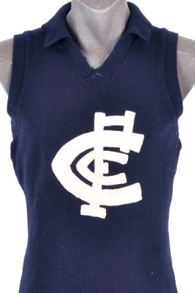 Carlton VFL jumper worn by Syd Jackson in the 1972 grand final, sold for $940.