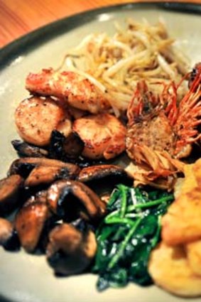 Seafood and wagyu teppanyaki.