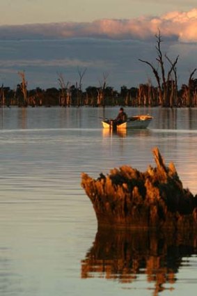 A peaceful scene on the Murray-Darling.