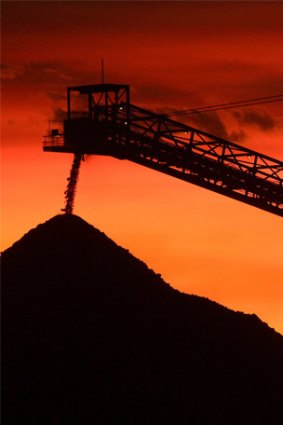 Mining sector lets down Glencore Xstrata's hopes.
