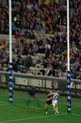 <b>Geelong v Richmond, MCG, second quarter, six minutes remaining.</b> Dustin Martin pushes Cameron Guthrie in the chest,  seemingly with force and full straightening of his arms, before taking a mark in the goal square. Not paid a free kick. Nothing emerges from the umpires department to endorse or discredit the decision.