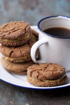 Ginger nuts with butterscotch cream.