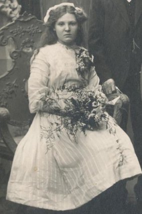 Pictured here at her sister's wedding in 1911, Alma Cowie was shot dead when a picnic train was attacked leaving Broken Hill on New Year's Day 1915 in Australia's only attack on home soil during World War I.