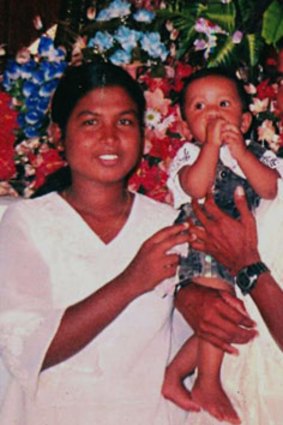Sumith Balapuwaduge and his wife Leena, with son Suhas, before Sumith tried to claim asylum. His application was rejected and he was sent home in 2009. He remains in prison, having not faced trial.