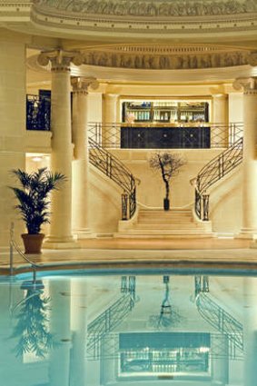 Neoclassical grandeur ...  the pool at the Ritz Paris.