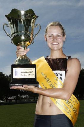 Emma Rynne with the trophy after winning the Queanbeyan Women's Gift.