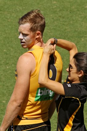 Jack Riewoldt is fitted with a GPS in 2014.
