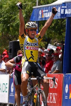 Giampaolo Caruso winning a 2003 Tour Down Under stage.