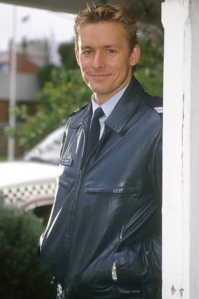 Paul Bishop, who played Sergeant Ben Stewart on Blue Heelers from 1998 to 2004, has been elected as a Redland City councillor.