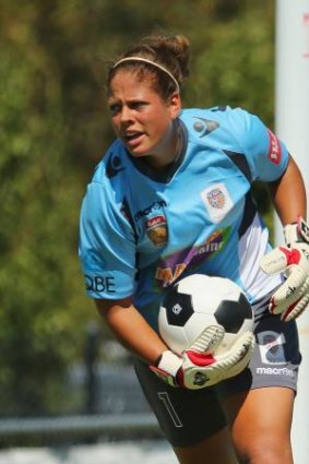 Chantel Jones has signed with Canberra United for the upcoming W-League season.