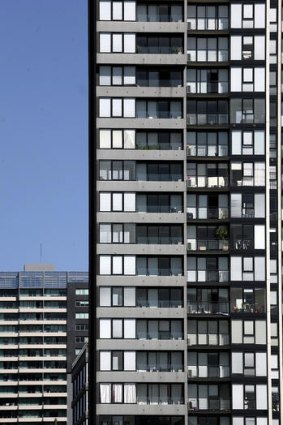 Melbourne's unit experience contrasts with the performance of housing nationally.