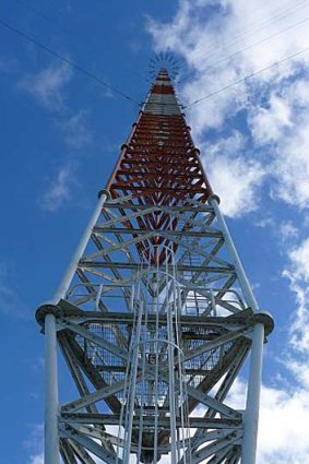 The Woodside Omega Transmittor is the tallest structure in Australia.