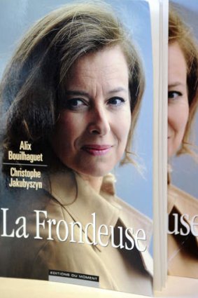 La Frondeuse, the book about Valerie Trierweiler written by political journalists Christophe Jakubyszyn and Alix Bouilhaguet.