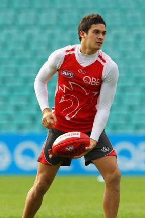 Matt O'Dwyer training with the Sydney Swans in 2010. O'Dwyer will join the Eastlake Demons next year.
