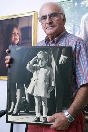 Stan Stearns, pictured with his memorable shot of John F. Kennedy jnr.